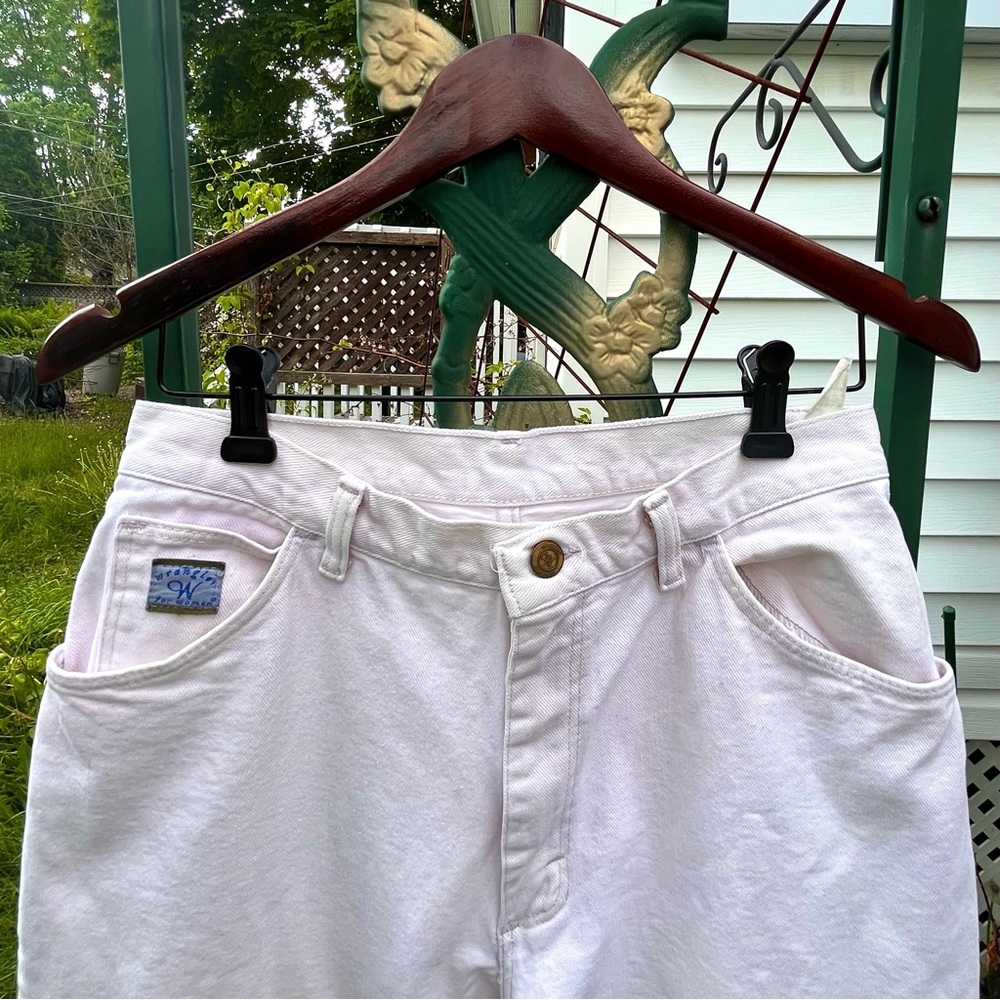 Vintage 80’s women’s wrangler off-white high-waist jeans